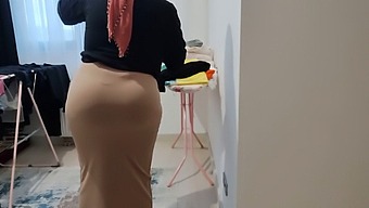 I Crave My Stepmother'S Large Buttocks And Desire To Have Sex With Them.