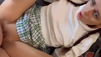 Katty West Leder En Passionerad Orgie Med Fantastiska 18+ Brudar